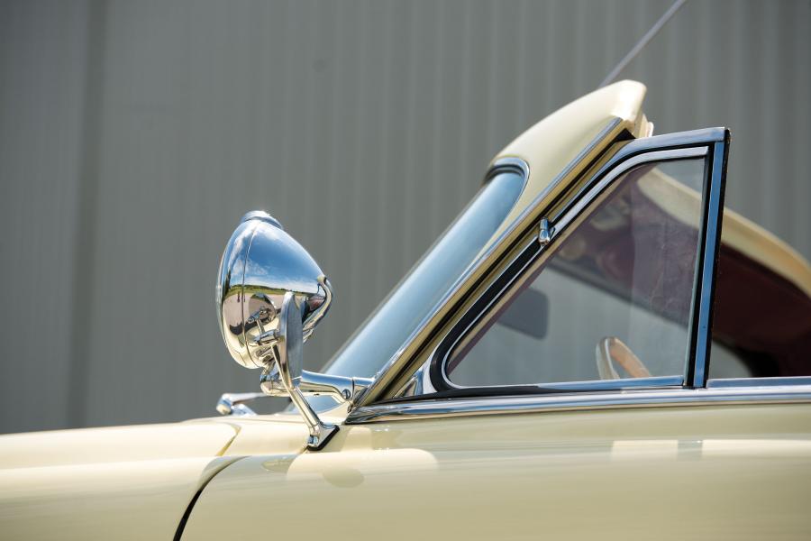 Детали экстерьера Hudson Commodore Custom Eight Convertible Brougham (494) 1949 года  (фото 30 из 39)